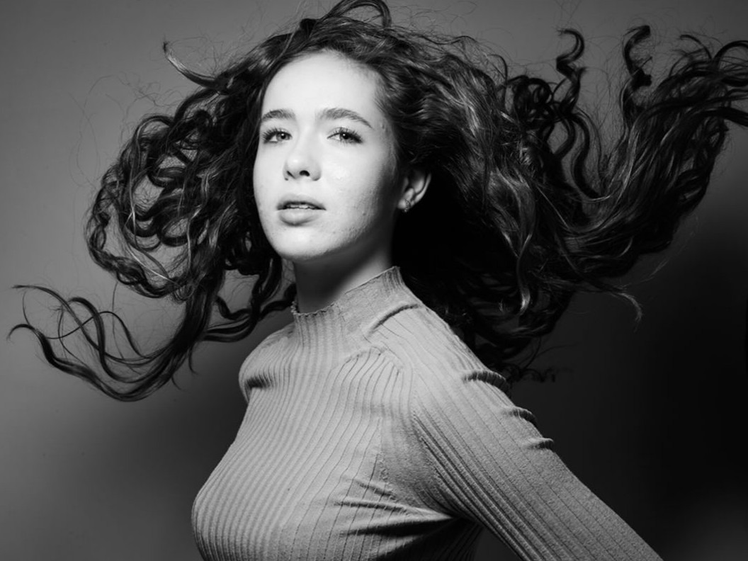 “Caitlin Mathieson Captivates with Soulful Storytelling”